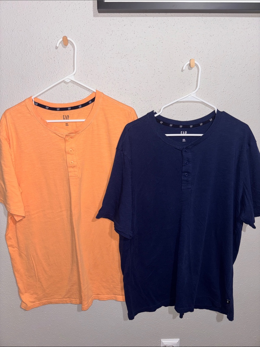 GAP - Men’s Short-Sleeve Henley bundle (size XXL)